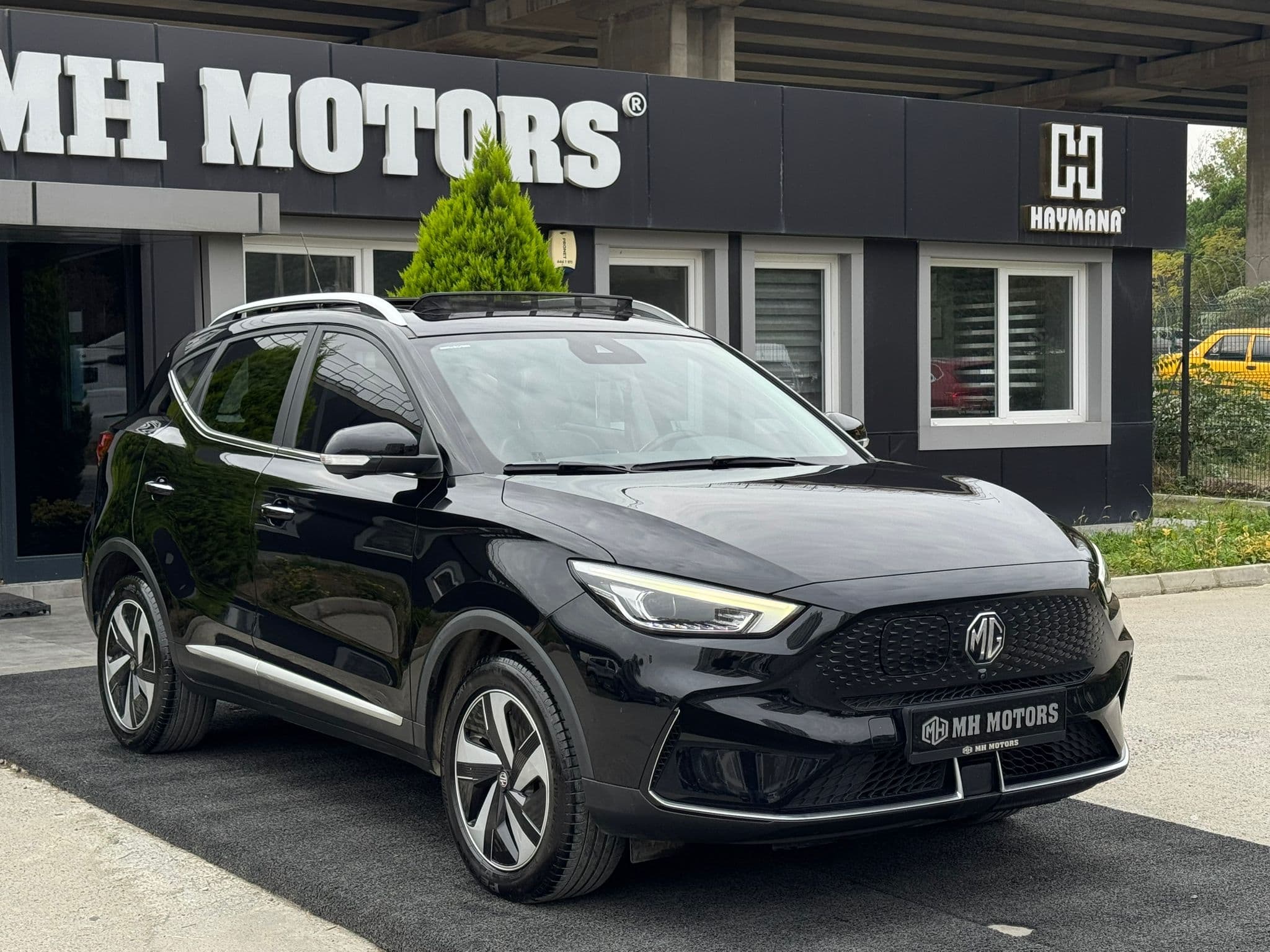 MG ZS EV Luxury 2022