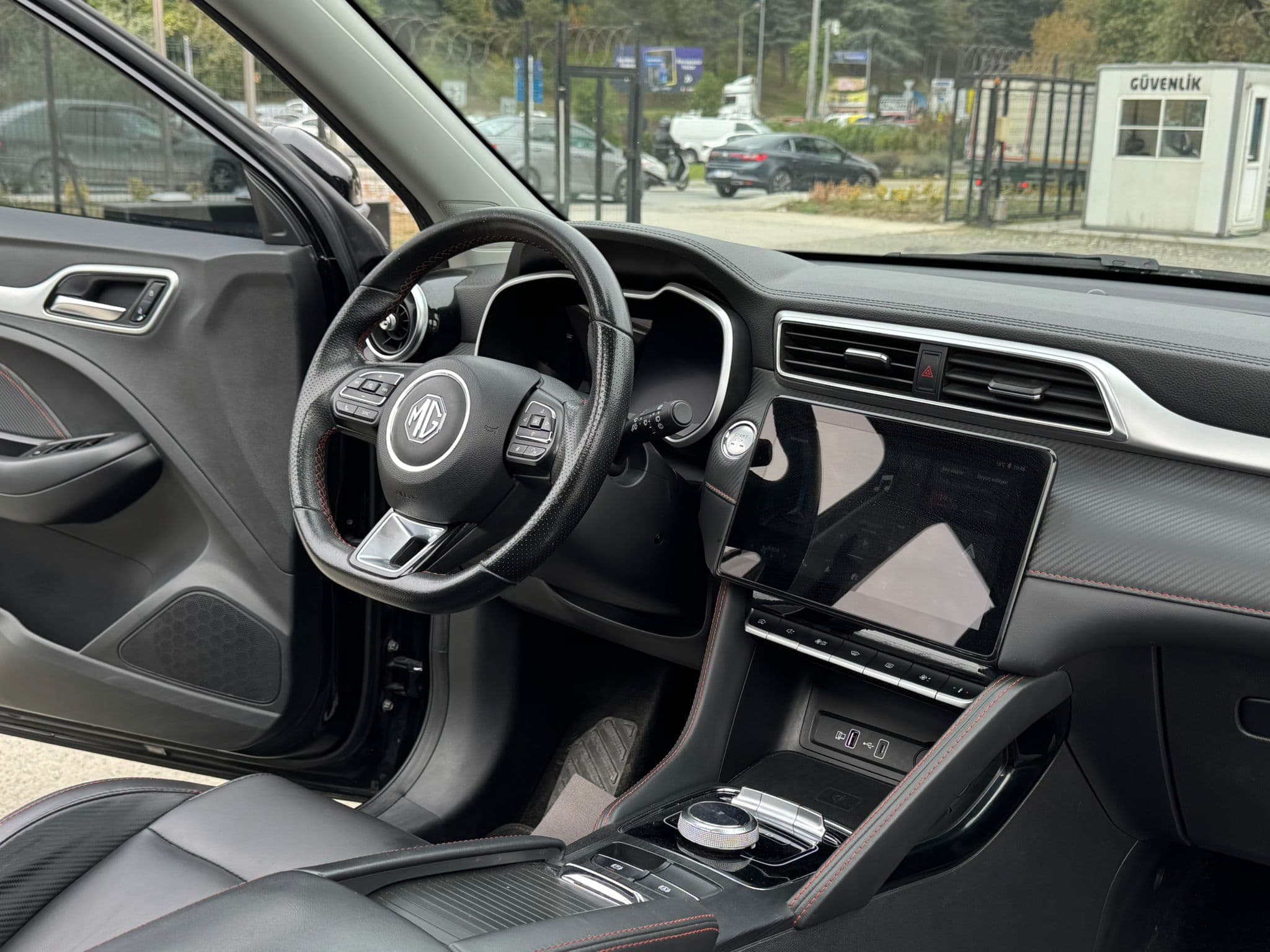 MG ZS EV Luxury 2022 - fotoğraf 2